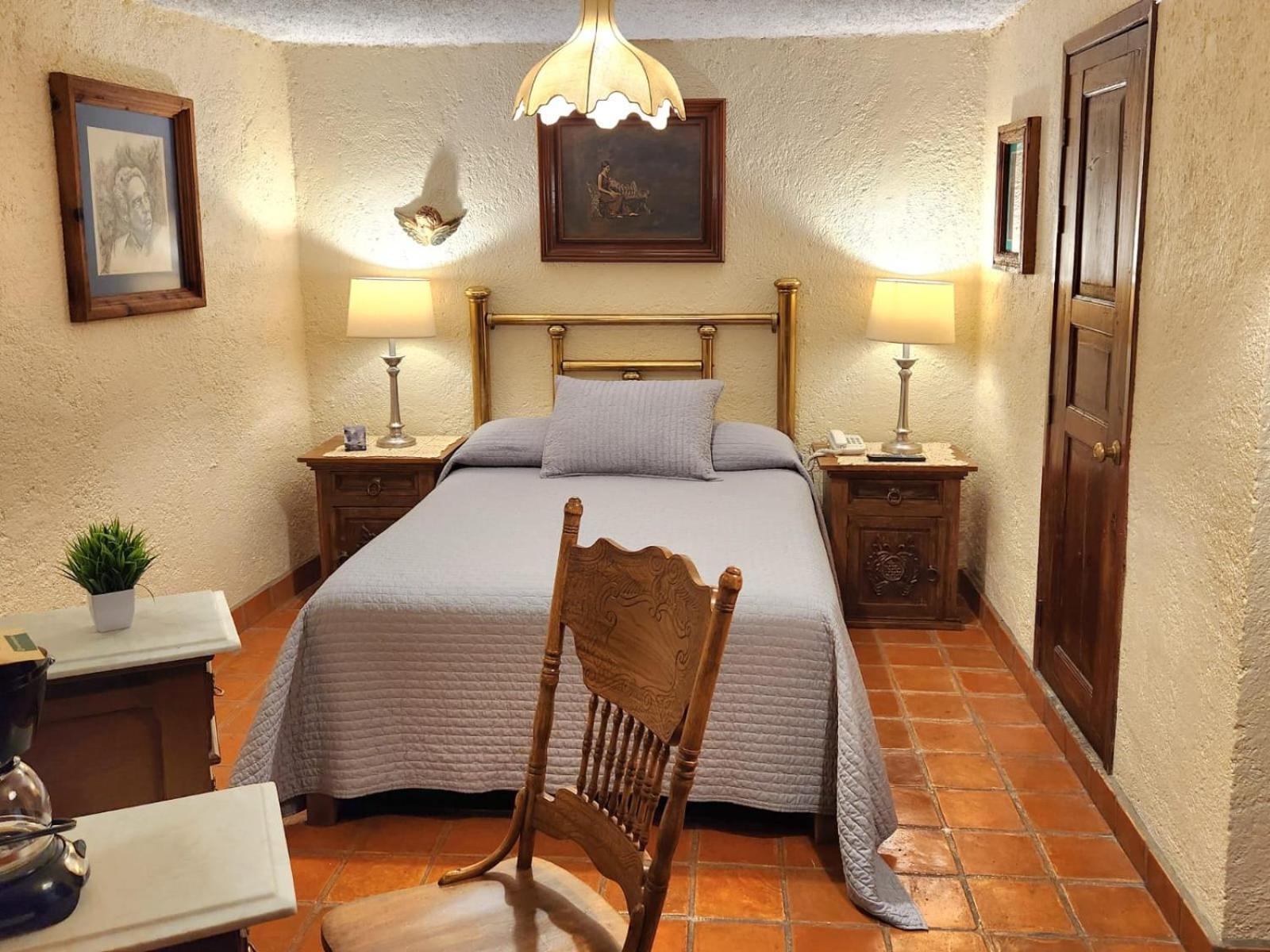 El Meson De Poetas Hotel